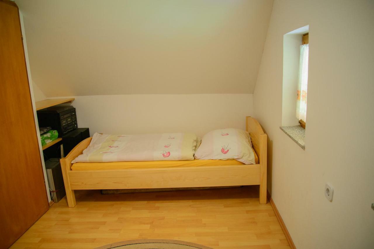 Holiday Home Dobrotin Vojnik Ngoại thất bức ảnh